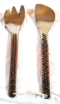 Juego de cuchara/tenedor para servir ensaladas diseño reggae utensilio de peltre Wilton Armetale de colección Foto 1 de 4