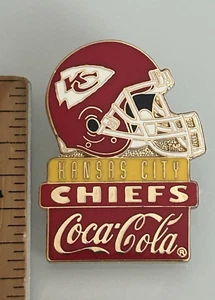 K.C. Cheifs, Coca Cola 1993 Anstecknadel, Peter David - Bild 1 von 3