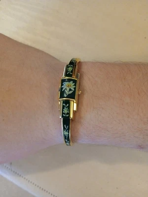 Reloj Peekaboo Vintage Hecho en Suiza Acero Inoxidable Marcado 9 Reloj Necesita Batería Foto 1 de 4