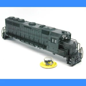 UNDEKORIERTE GP40 SHELL KOMPLETT ROCO GP-40 ATLAS HO - Bild 1 von 3