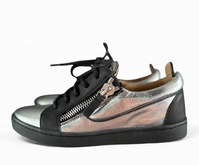 Zapatillas Giuseppe Zanotti Plataforma Cuero Metálico Talla EU 35 MSPR $880 Foto 1 de 4