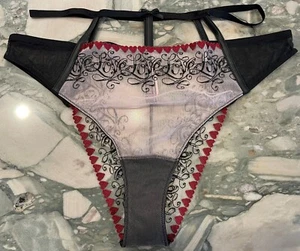 NEU Victoria Secret sehr sexy Höschen Liebesbriefe Herzen Stickerei - schwarz - XL - Bild 1 von 4