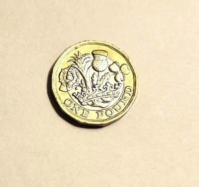 1 pound 2016 coin UK - Image 1 of 2