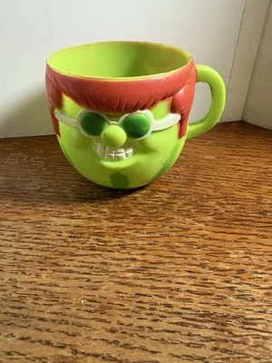 Taza Kool-Aid vintage 1974 Way Out sandía cara divertida Pillsbury Foto 1 de 4