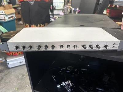 Peavey PME 4, Four Band Parametric Equalizer, Eq, Vintage Rack tested  - Image 1 of 4