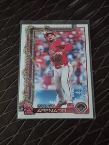 Nolan Arenado 2025 Topps Holiday Baseballkarte - Bild 1 von 2