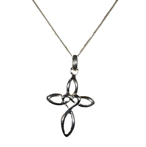 Collana croce decorativa Newbridge argenteria argento sterling 925 catena 18" - Foto 1 di 15