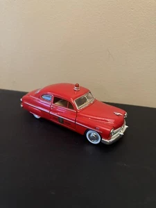 1949 Red Mercury Fire Chief Diecast Metal Car 1:24 Scale Doors Hood Trunk Open - Picture 1 of 6