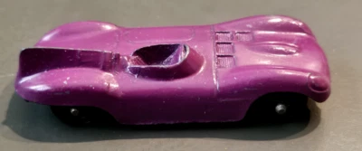 JUGUETE TOOTSIE VINTAGE - JAGUAR PÚRPURA Foto 1 de 4