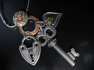 MARIANA NECKLACE HEART KEY LOCK PENDANT SWAROVSKI CRYSTALS Long Gift Designer - Picture 1 of 3