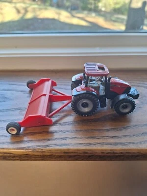 DIFÍCIL DE ENCONTRAR Ertl 37607 MXU135 con picadora de tallo Foto 1 de 3