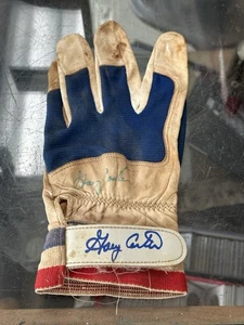 1986 World Series Gary Carter Autographed Game Used Batting Glove JSA LOA 1/1 - Picture 1 of 5