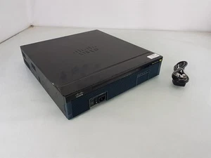 Routeur Cisco 2951/K9 V05 Gigabit ISR services intégrés - Photo 1/6