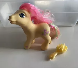 My Little Pony 2004 Yellow W/Brushable Pink, Green & White Hair Brush Included - Picture 1 of 8
