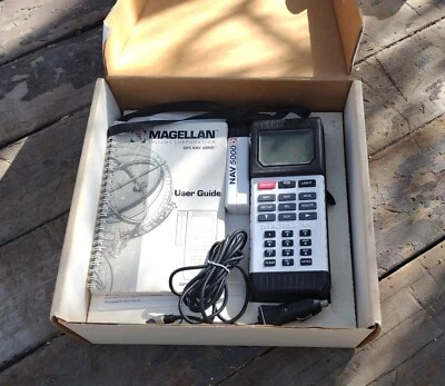MAGELLAN GPS NAV 5000 D FUNCIONA CAIXA ORIGINAL ACESSÓRIOS INSTRUÇÕES - Imagem 1 de 4