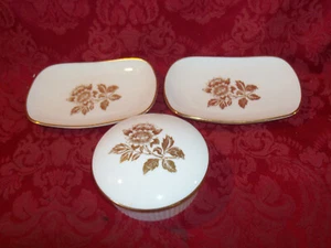 3 PCS. Wedgwood Tonquin BATH ACCESSORIES, SOAP DISH (2), TRINKET BOX..EXCELLENT! - Picture 1 of 4