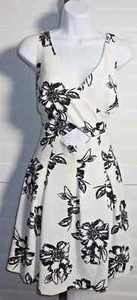 Romeo + Juliet Black White Wrap Front Evening Dress Size M NWT - Picture 1 of 2