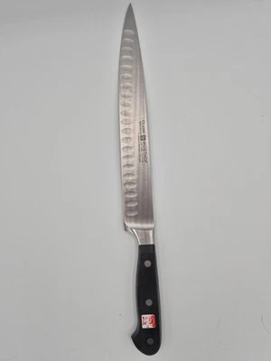 Near Mint Wusthof Classic 9" HOLLOW EDGE Carving Knife 4524/23cm Germany - Image 1 of 4