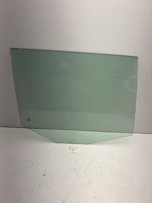 Volkswagen Jetta Wagon 2010-2014 puerta trasera izquierda ventana cristal OEM. Foto 1 de 4