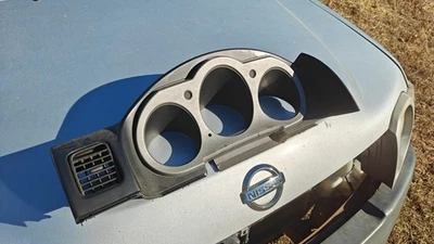 2002 - 2004 年日产 Xterra Frontier Speedometer 集群仪表板挡板工厂原始设备制造商 — 第 1/4 张图片