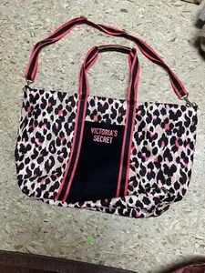 Victoria's Secret Leopard Print Weekender Tote Handbag Large Crossbody Bag NEW - Picture 1 of 3