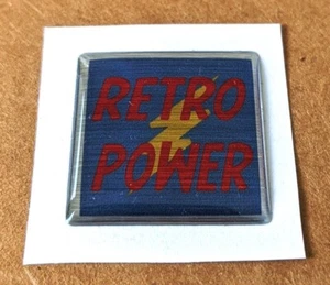 Neu Retro Power blau gewölbt Etui Abzeichen gebürstet silber maßgeschneidertes Design 1x1" Aufkleber - Bild 1 von 7