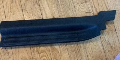 2005 年林肯导航器后部左侧门壁罩面板 ~ B78 — 第 1/4 张图片