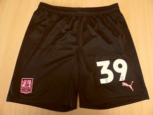 NORTHAMPTON TOWN FC | 39 | CALLUM MORTON | PANTALONES CORTOS USADOS A JUEGO 2024/2025 | Talla L - Imagen 1 de 3
