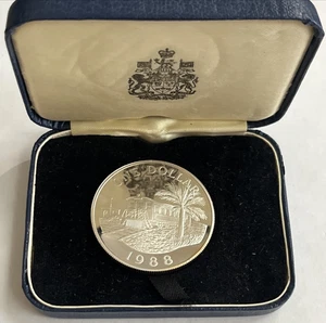 1988 BERMUDA PROOF SILVER DOLLAR LOCOMOTIVE RAILWAYS WITH BOX - Foto 1 di 4