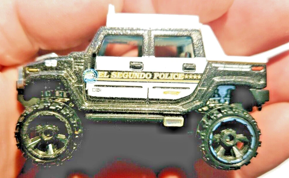 Hot Wheels Hummer H2 El Segundo Police loose diecast vehicle sure to impress - Image 1 of 4