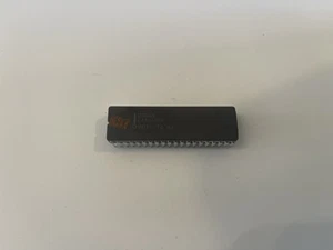 Vintage Intel D8088 CPU CHIP Ceramic 40 Pin DIP CPU Processor - Tested - Picture 1 of 3