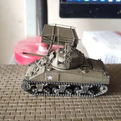 1/72 Us M4 Sherman T34 Calliope Tank Painting Completion Model - Image 1 of 4