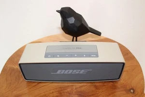 Bose Soundlink Mini mit Ladeschale, Netzteil und Tasche - Bild 1 von 7