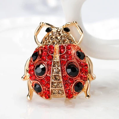 Broche de diamantes de imitación Ladybug dorado escarabajo insecto prendedor insecto joyería de verano regalo Foto 1 de 4