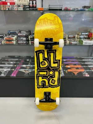 SKATEBOARD DECK BLIND OG STACKED STAMP YELLOW 7.75" COMPLETE SKATEBOARD