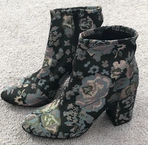 “KENNETH COLE REACTION”- “FLORAL BROCADE ” ANKLE BOOTS 7M-RARE - Picture 1 of 12