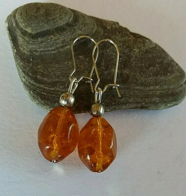 Schöne Ohrringe Faux Bernstein antike Bernstein-farbene Glas Perlen Silberfarben - Bild 1 von 3
