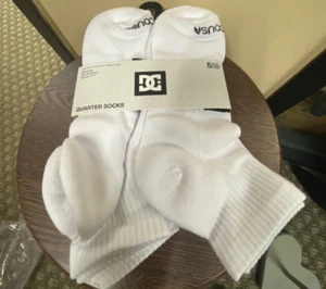 Adults NWOT "DC" quarter white socks 5 pairs. Size 6-12 - Picture 1 of 2