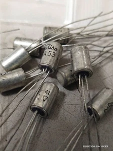(10) 2SA53 Toshiba Germanium transistor Japan NOS RF HAM radio receiver - Picture 1 of 2