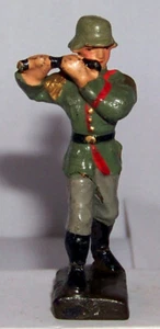 Lineol German Soldier #1 - Picture 1 of 2