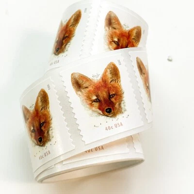 EE. UU. # 5743 ZORRO ROJO 40c (2023) - Rollo de bobina de 50 estampillas postales | ¡NUEVO! Foto 1 de 4