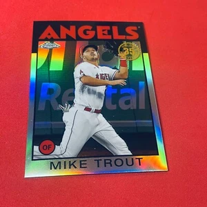 Mike Trout .. Los Angeles Angels .. 2021 Topps Chrom '86 TOPPS Karte 86BC-2 - Bild 1 von 2