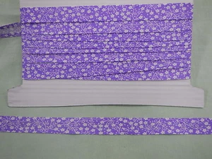 Bias Binding 25mm Lilac Flower Print Poly Cotton - 15 metres - Picture 1 of 1
