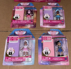 Royale High 4 Surprise Locker Puppen Feuer Eis Wasser dunkel - 4 Codes - Bild 1 von 5