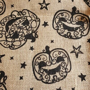 HALLOWEEN BURLAP Fabric Tablecloth Pumkin Jack-o-Lanterns  76x50"  - Picture 1 of 2