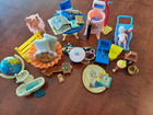 Lot de meubles et accessoires de maison de poupée vintage 40 pièces