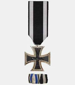 WWI 1914 Iron Cross 2nd Class Medal with Service Ribbon Bar - Picture 1 of 5