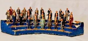 Vintage 1960s Marx Presidents 34 Figures Display Stand w/o Columns READ SEE PIC - Picture 1 of 7