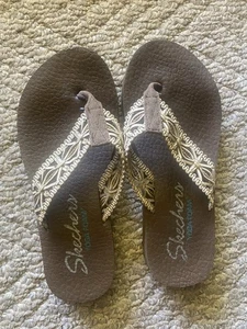 Skechers Yoga Foam Damen-Riemensandale Flip-Flops Größe 7/7,5 - Bild 1 von 7