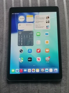 Apple iPad 9th Gen. 64GB, Wi-Fi + 5G (Unlocked), 10.2 in - Space Grey - Picture 1 of 14